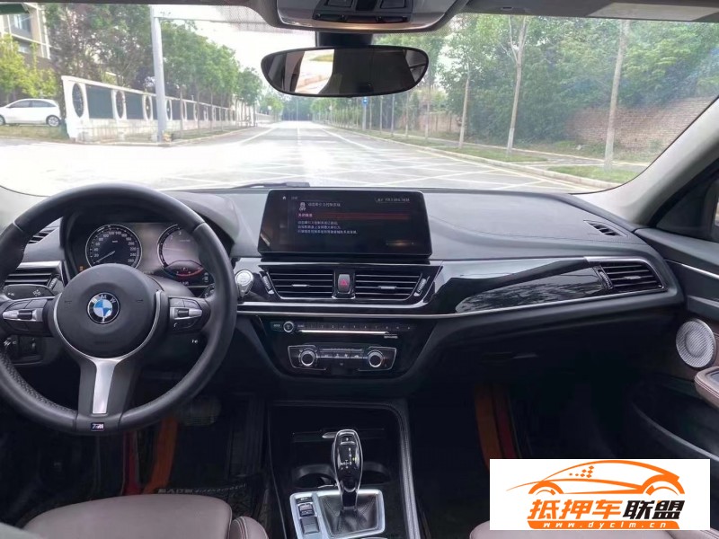  22年寶馬1系轎車 