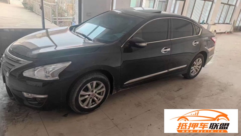  14年日產(chǎn)天籟轎車 
