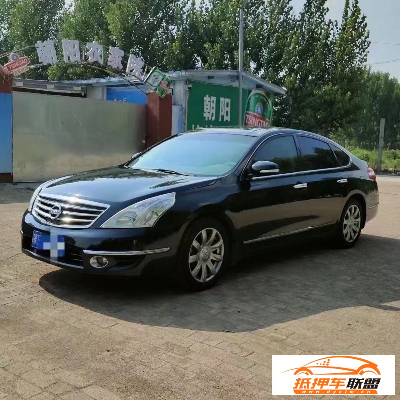  11年日產(chǎn)天籟轎車 