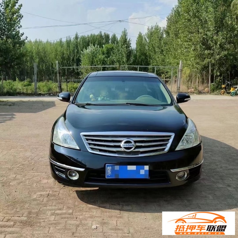  11年日產(chǎn)天籟轎車 