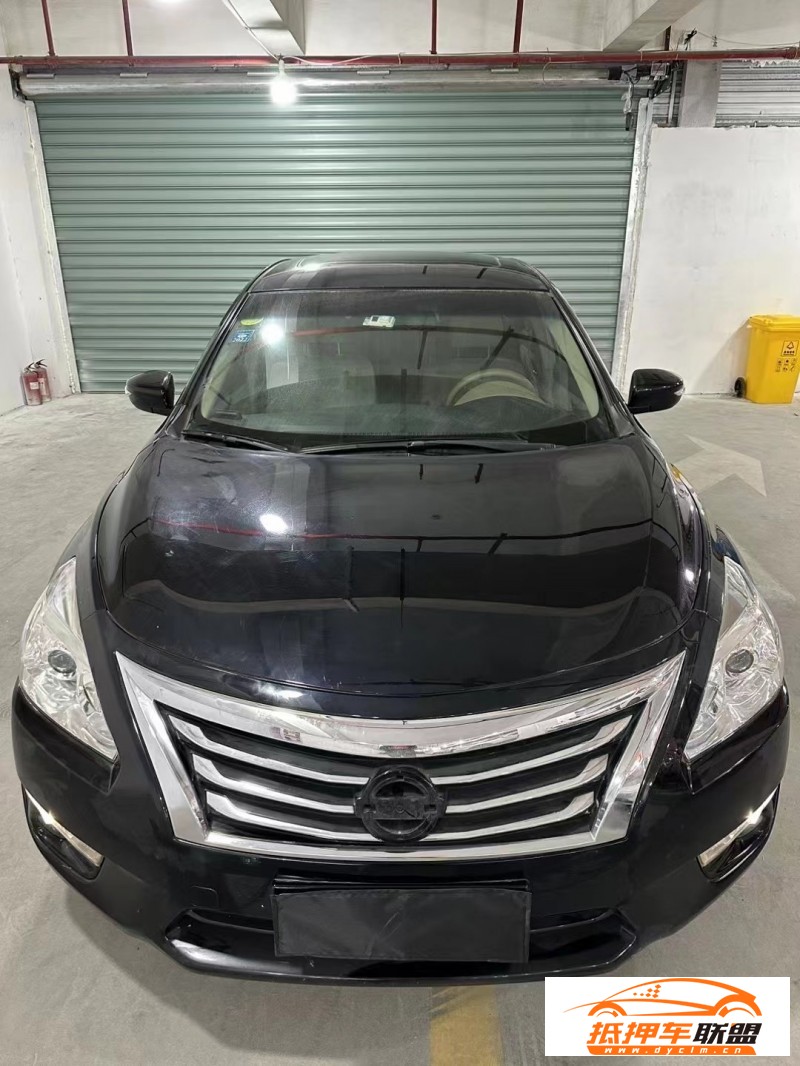  16年日產(chǎn)天籟轎車 