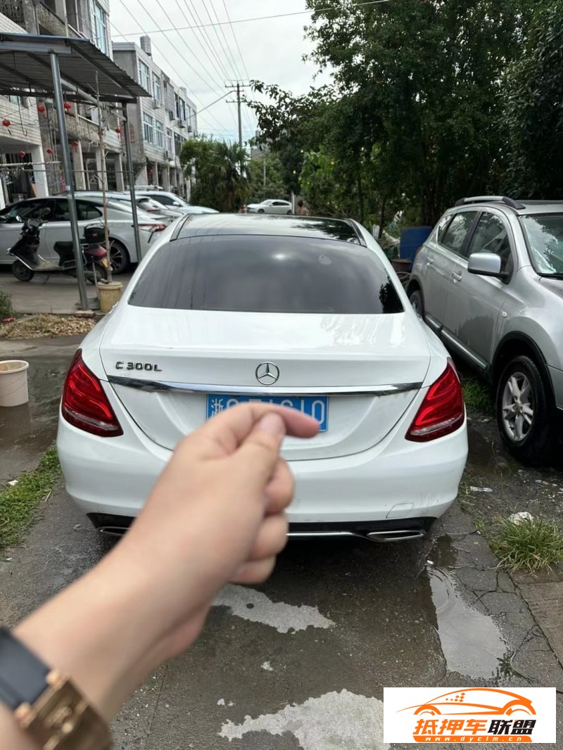  17年奔馳C轎車 
