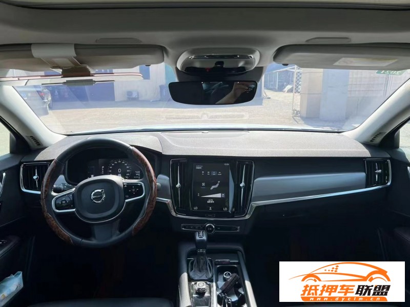  17年沃爾沃S90轎車 