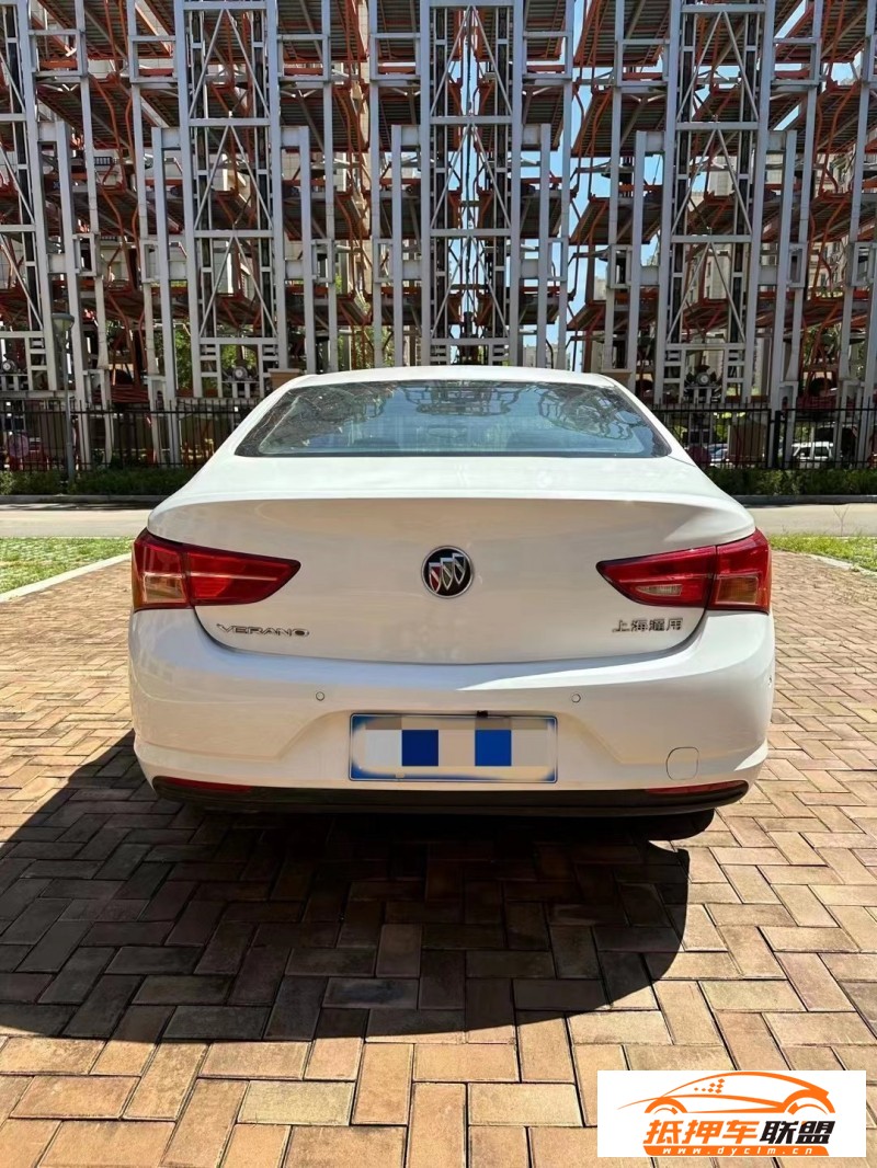  17年別克威朗轎車 