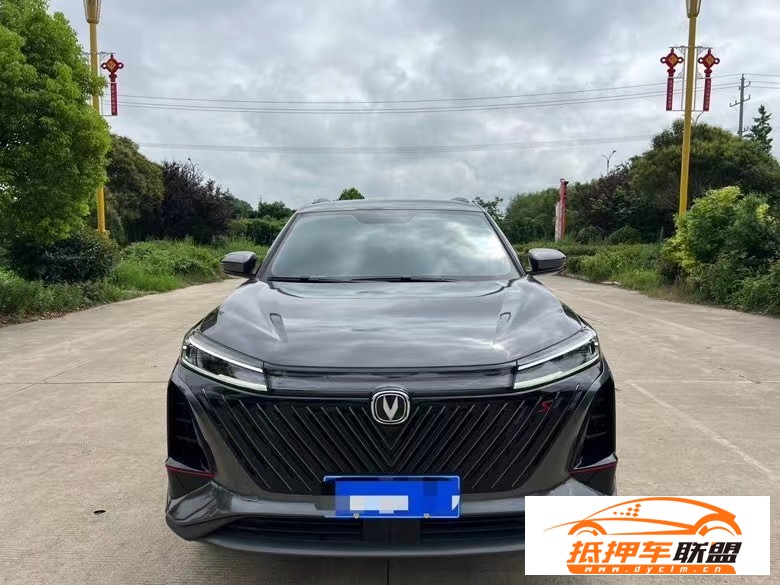  22年長(zhǎng)安CS75SUV 