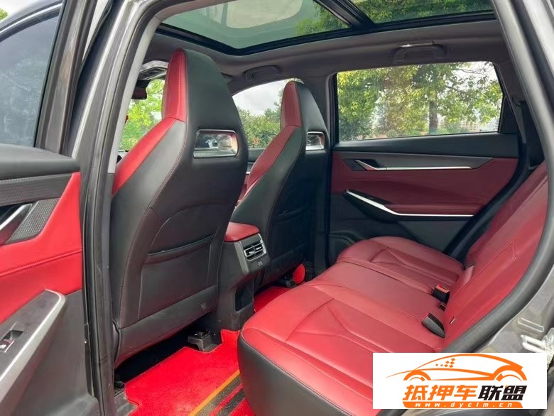  22年長(zhǎng)安CS75SUV 
