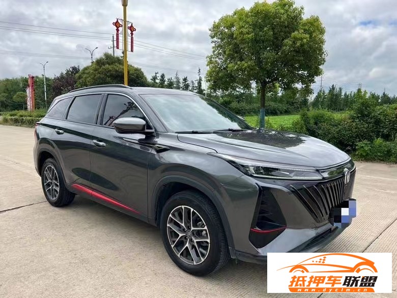  22年長(zhǎng)安CS75SUV 