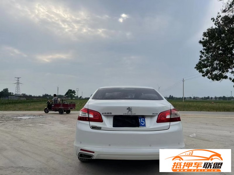 17年標(biāo)致408轎車 