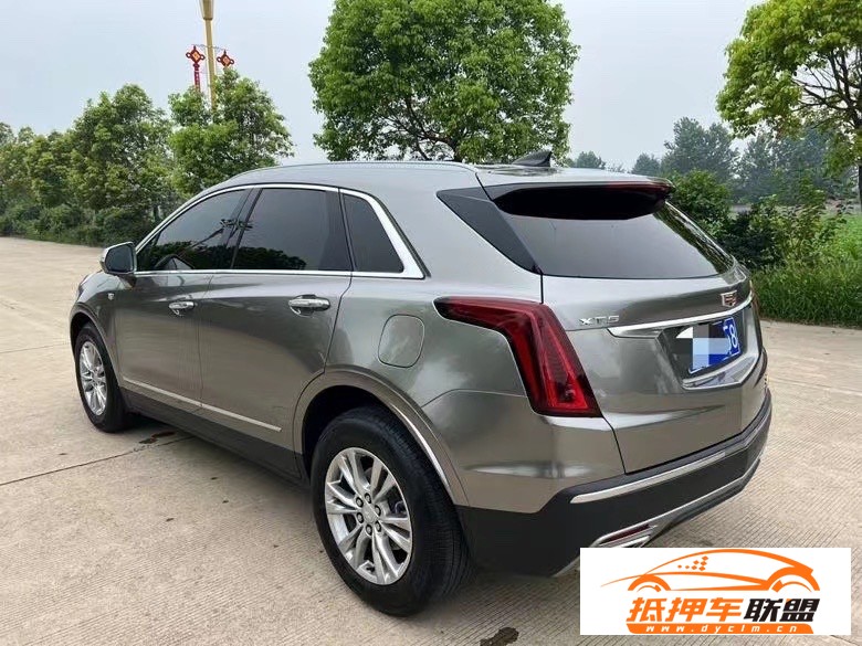  22年凱迪拉克XT5轎車 