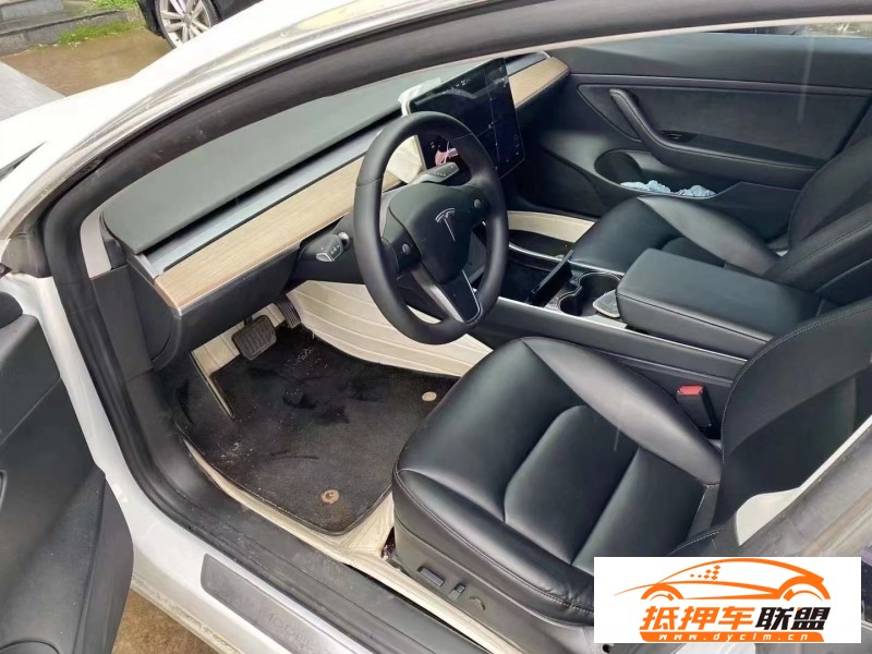  20年特斯拉MODEL 3轎車 