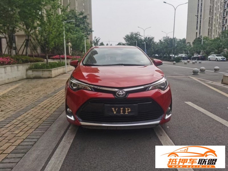  17年豐田雷凌轎車 