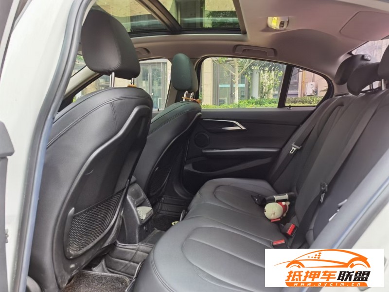  18年寶馬1系轎車 