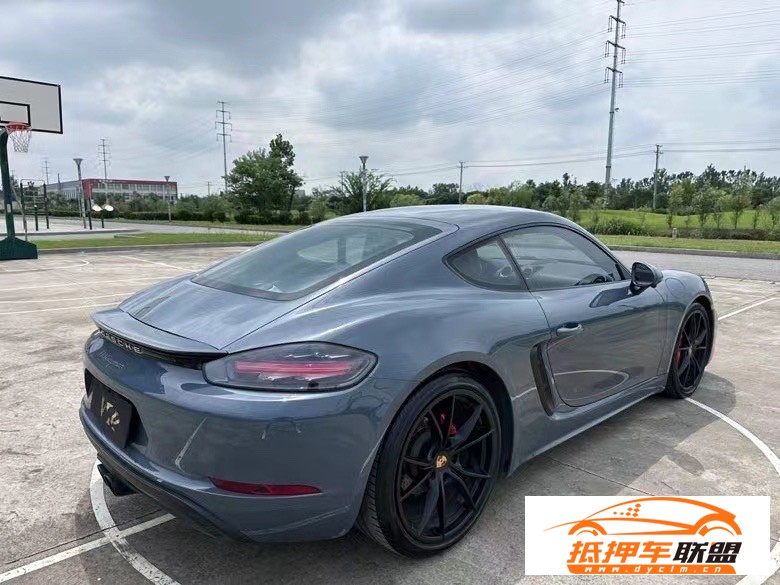  17年保時捷卡曼轎車 