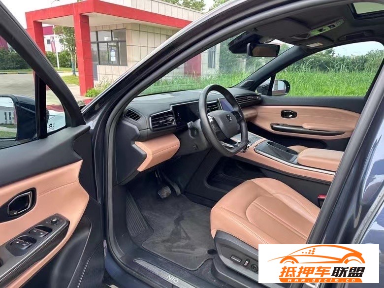  21年蔚來ES6轎車 