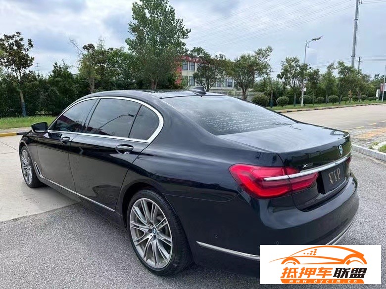 19年寶馬7系轎車 