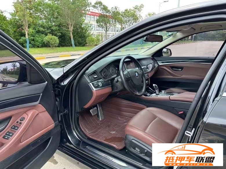  16年寶馬5系轎車(chē) 
