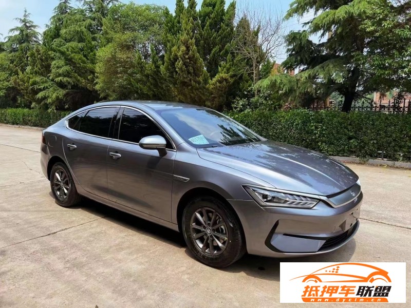  23年比亞迪秦轎車 