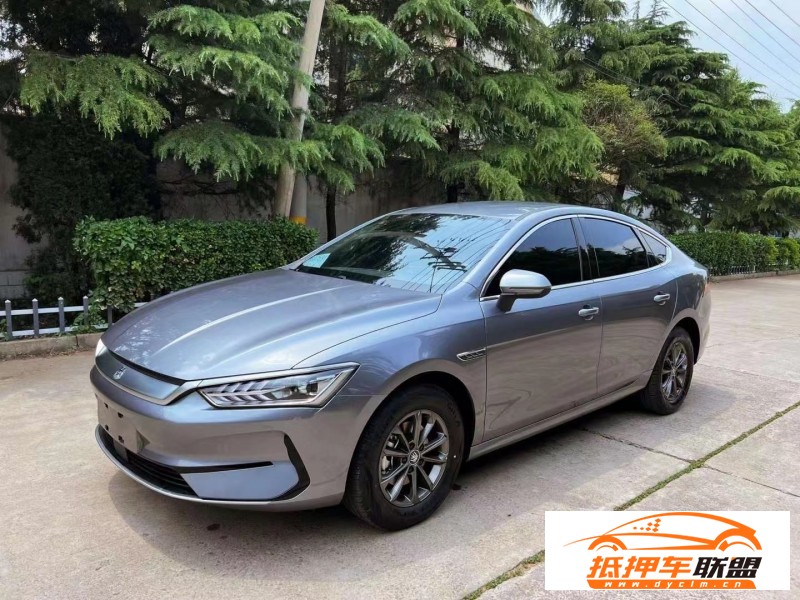  23年比亞迪秦轎車 
