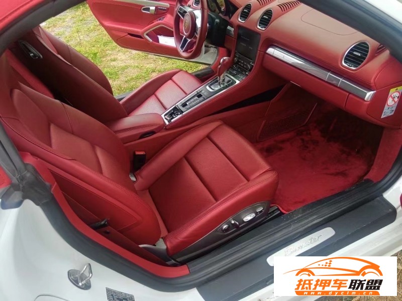  19年保時(shí)捷718轎車 