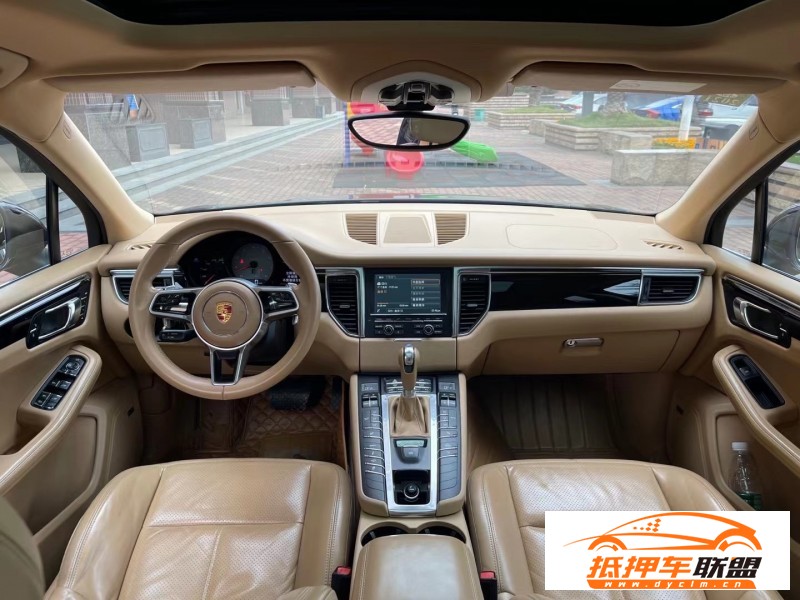  15年保時(shí)捷Macan邁凱轎車 