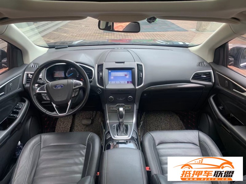  18年福特銳界轎車 