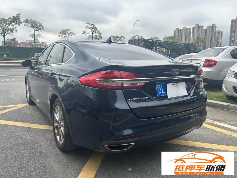  17年福特蒙迪歐轎車 