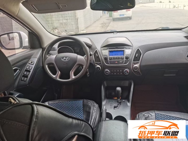  15年現(xiàn)代ix35轎車 