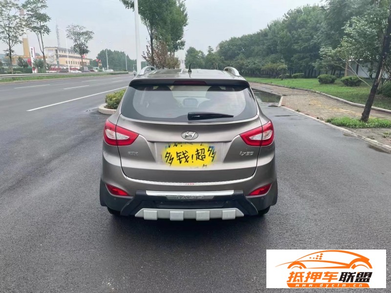  16年現(xiàn)代ix35轎車 