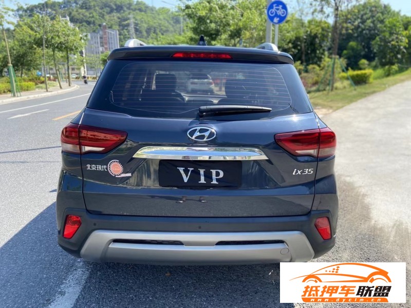  19年現(xiàn)代ix35轎車 