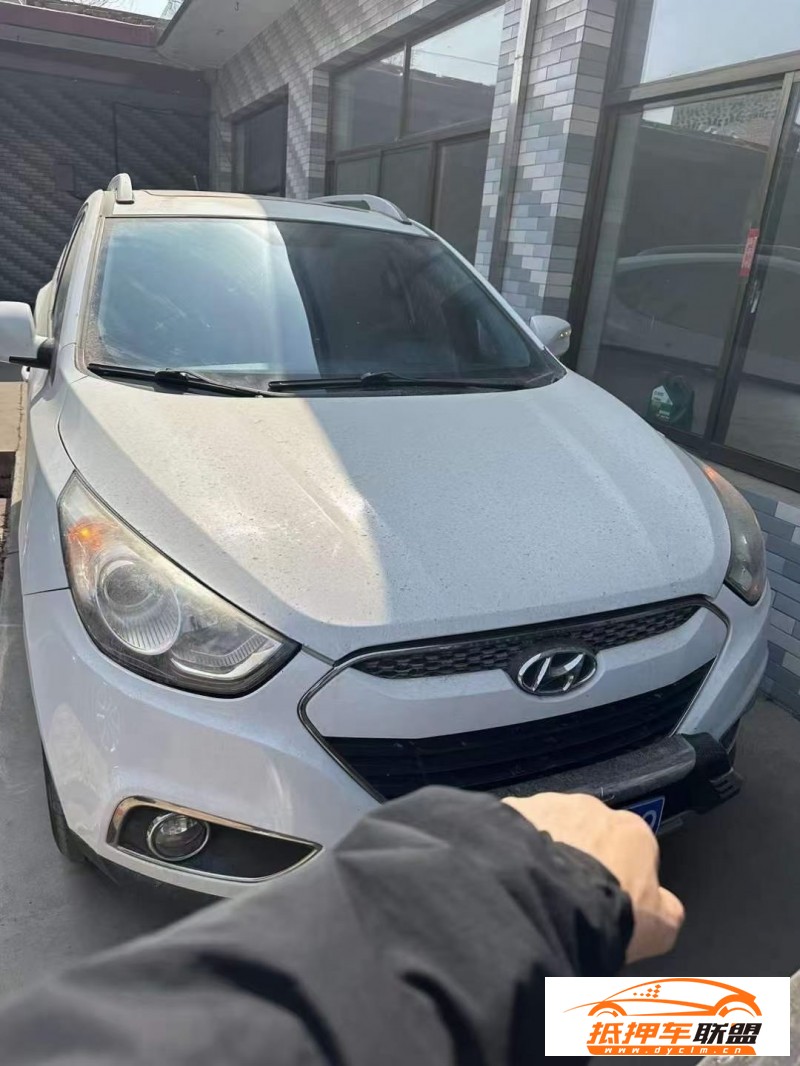  12年現(xiàn)代ix35轎車 