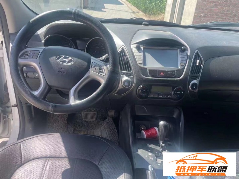  13年現(xiàn)代ix35轎車 