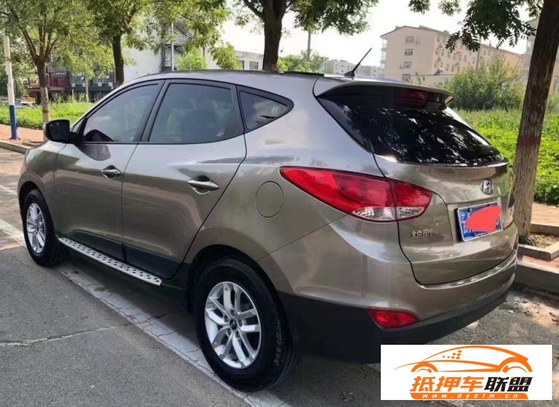  14年現(xiàn)代ix35轎車 