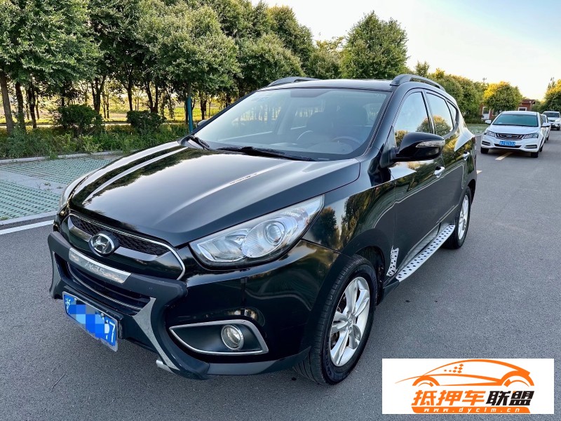  12年現(xiàn)代ix35轎車 