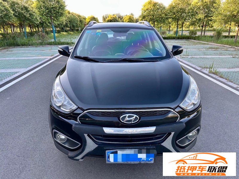  12年現(xiàn)代ix35轎車 