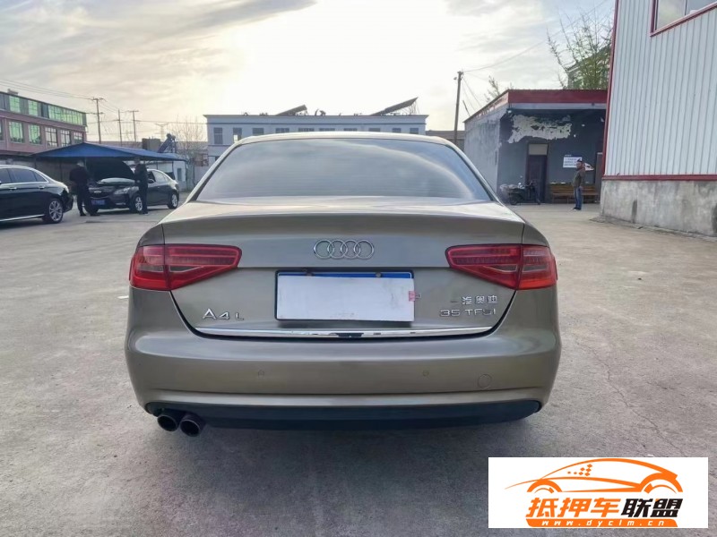 13年奧迪A4L轎車 