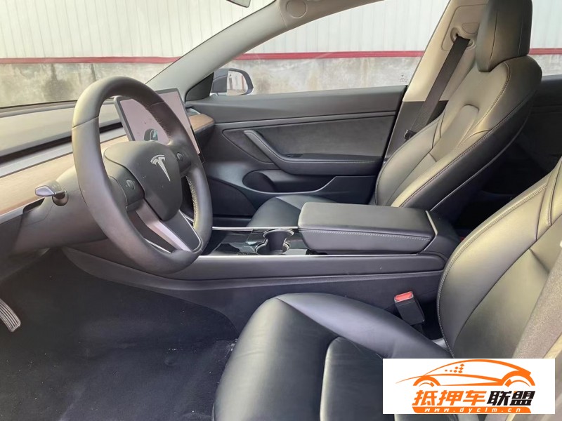  20年特斯拉MODEL 3轎車 