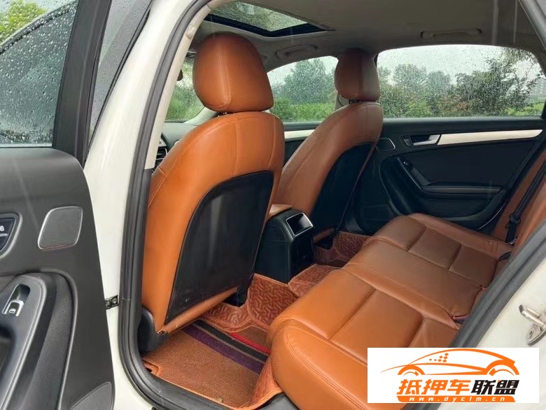  12年奧迪A4L轎車 