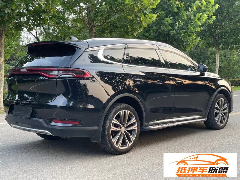  19年比亞迪唐轎車 