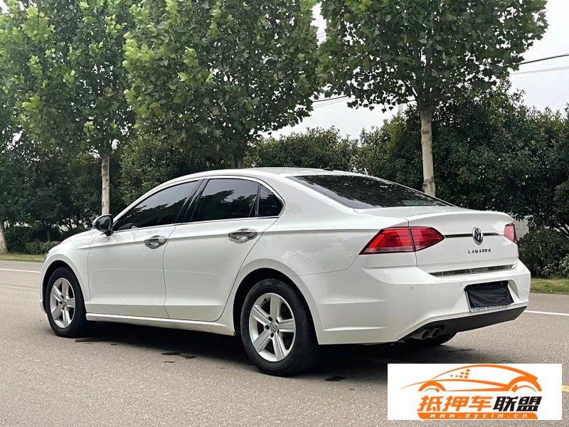  16年大眾凌渡轎車 