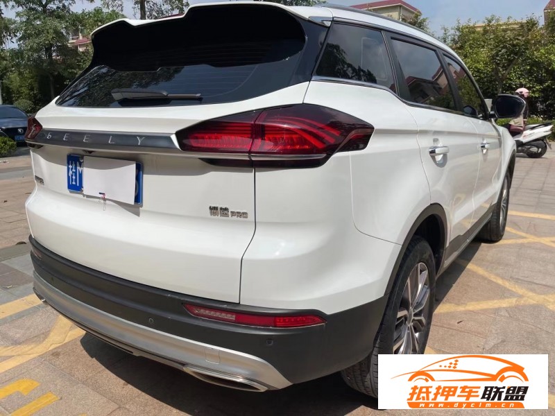  20年吉利博越轎車 