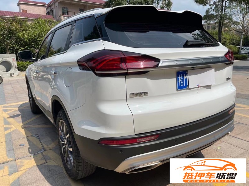 20年吉利博越轎車 