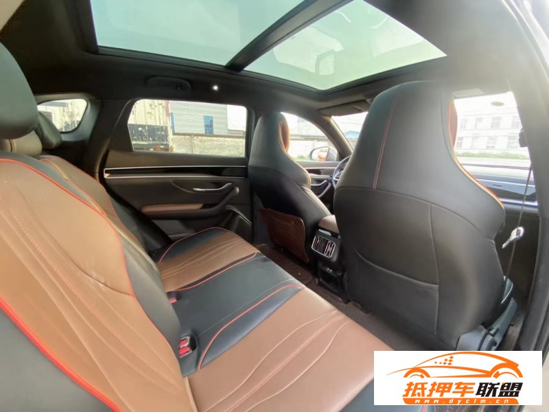  21年比亞迪宋轎車 