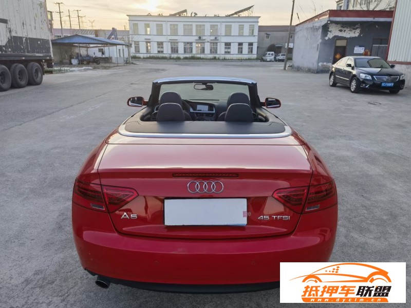  15年奧迪A5轎車 
