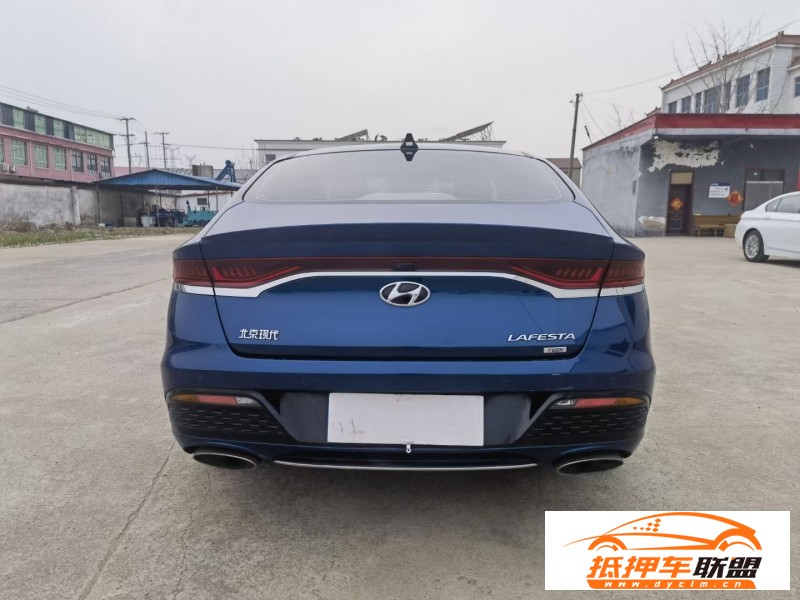  19年現(xiàn)代菲斯塔轎車 