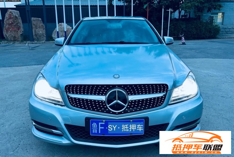  11年奔馳C轎車 