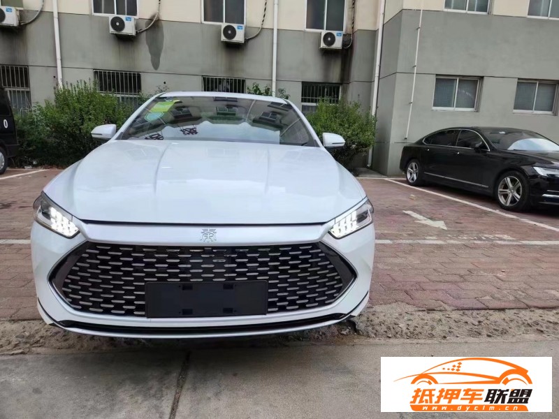  23年比亞迪秦轎車 