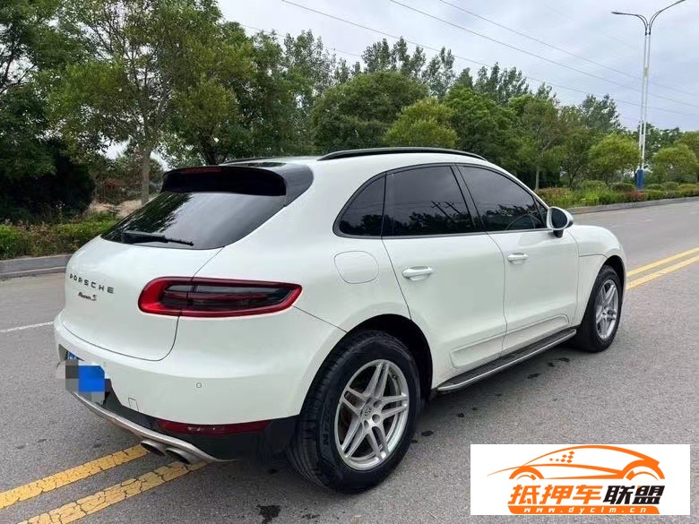  17年保時捷Macan邁凱轎車 