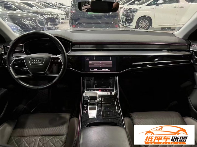  21年奧迪A8L轎車 
