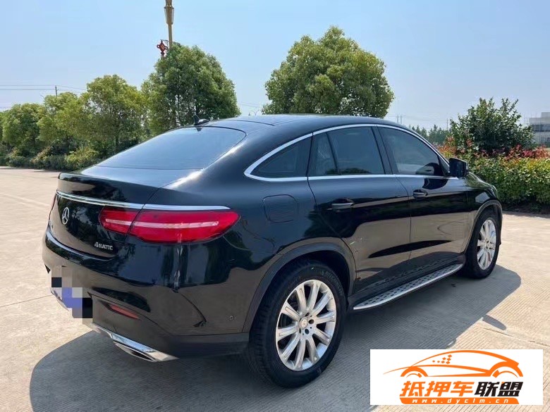  16年奔馳CL級轎車 