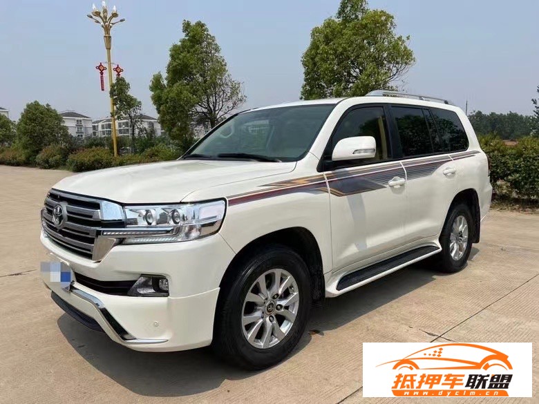  18年豐田FJ 酷路澤轎車 